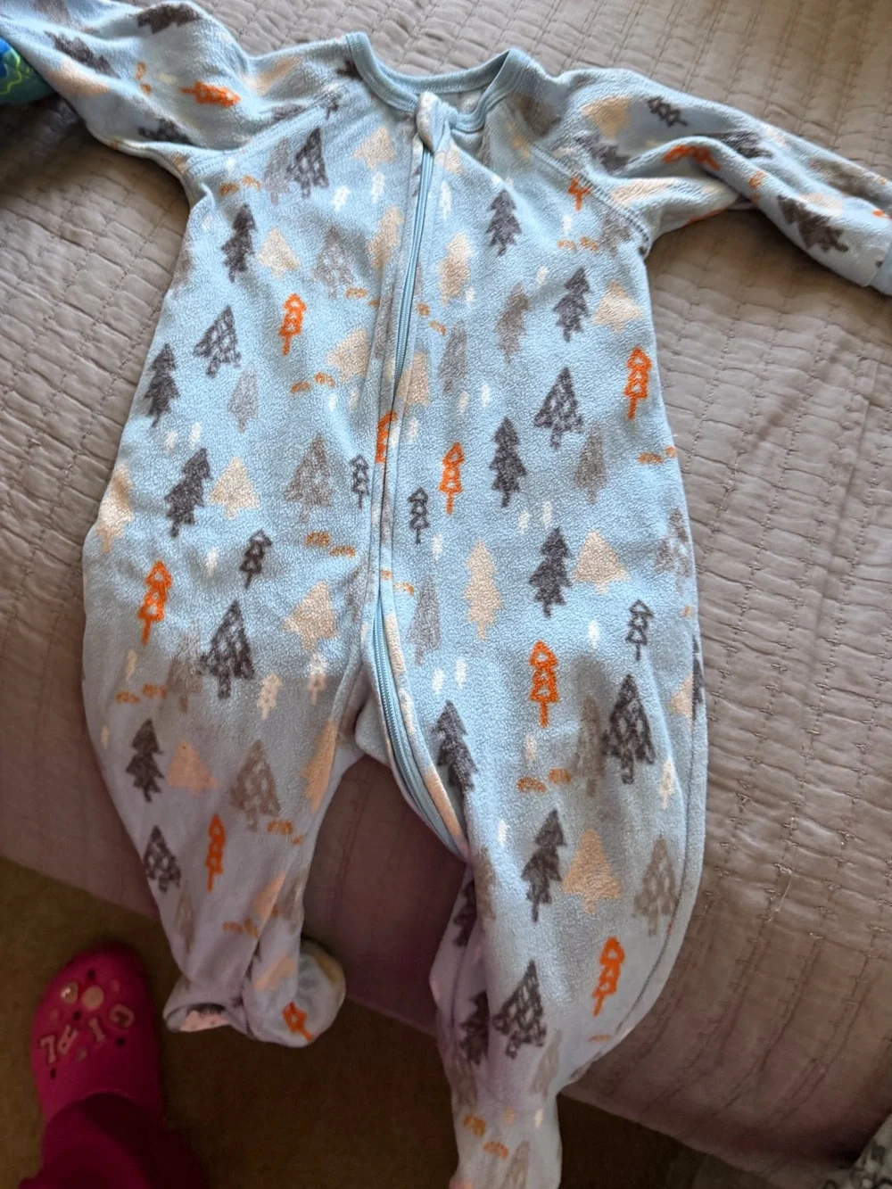 Lot of 6 baby boy jammies 6/9 months the Tigger one say 3 to 6 but they run big